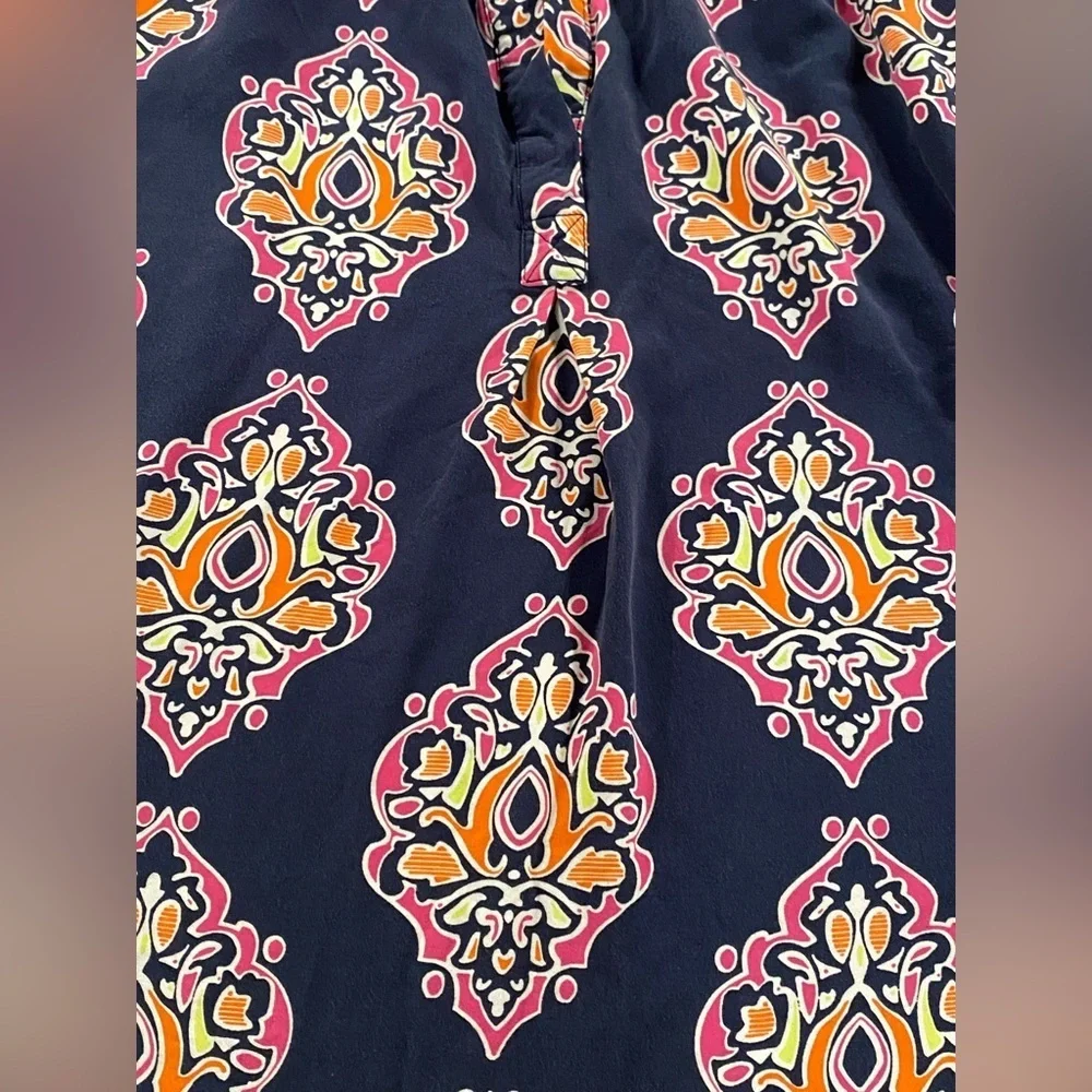 Crown & Ivy Navy 2X Blouse with Pink and Orange Pattern